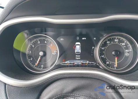 2018 Jeep Cherokee Trailhawk 4X4 from USA, damaged, VIN 1C4PJMBX3JD591769